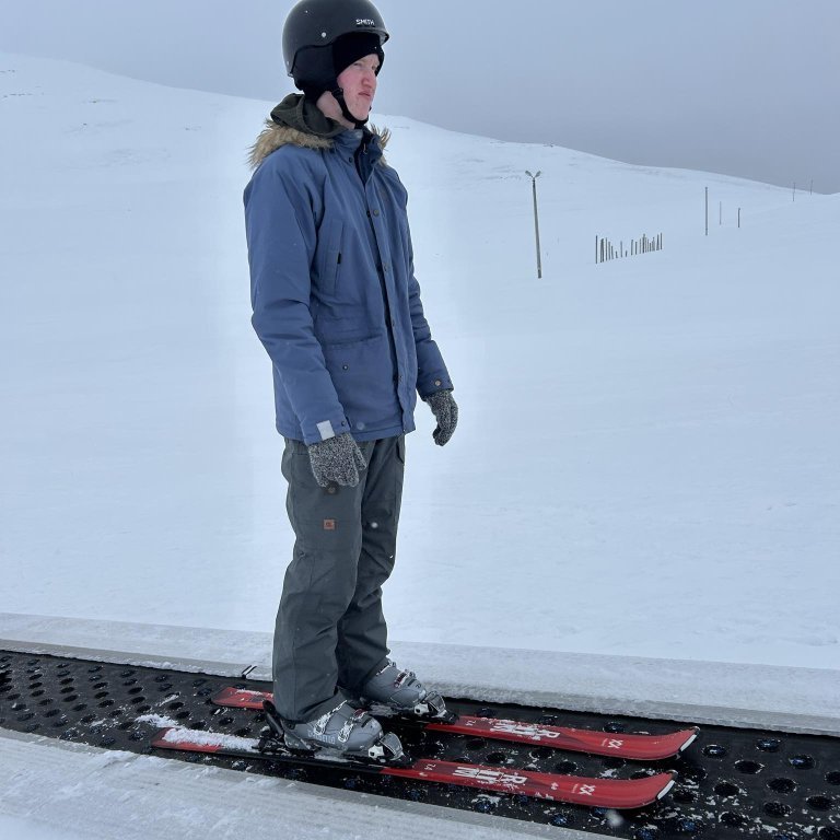 40702250-ff3d-457a-92e5-1e0cefe678f4