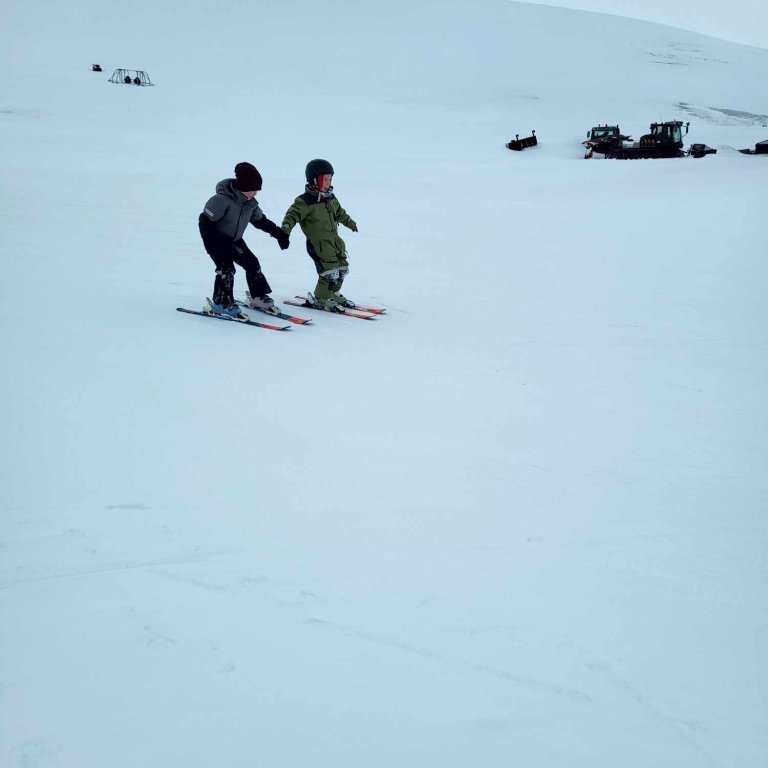 666aa31e-8dcb-4323-b269-03862c408b3a