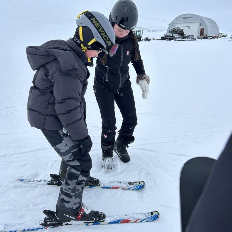 9d13be25-4a25-4c40-8a81-44a9ccec4f44