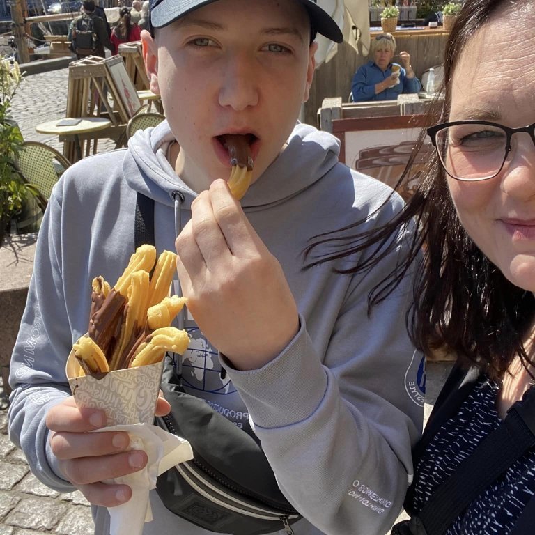 345595723_139985175658257_8777096047145176776_n