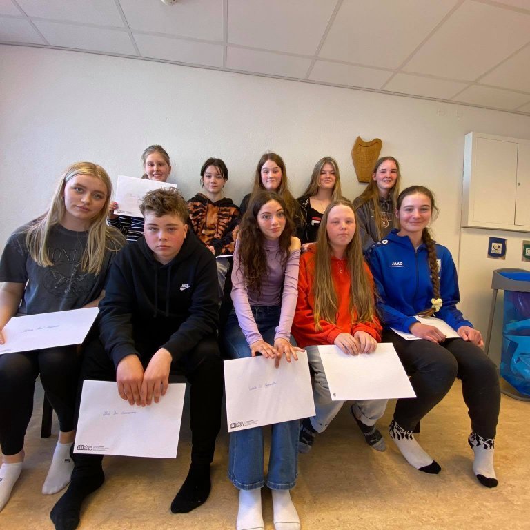 192102917_1821508424694124_72916649357775715_n