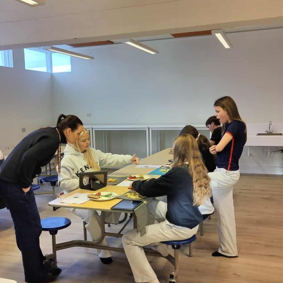 f087e7e3-6c3c-437f-bc57-f9db136a0f2b