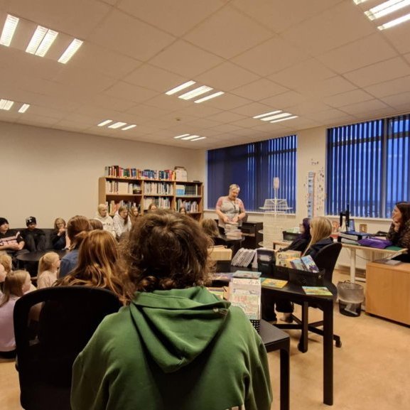 f88b99b2-060b-464d-b763-dbbd4028996d