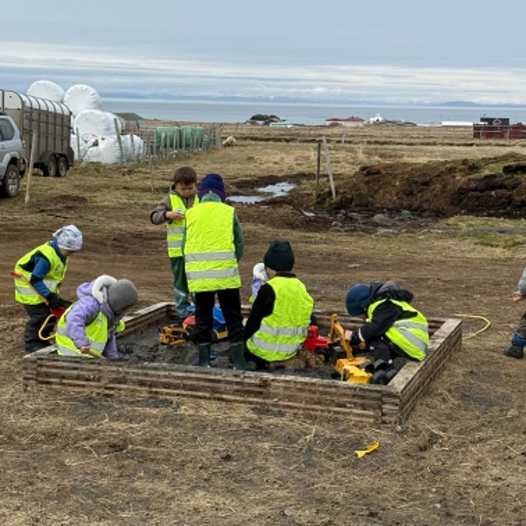 4a1aea65-d241-4a39-bdaf-69833b0f6347