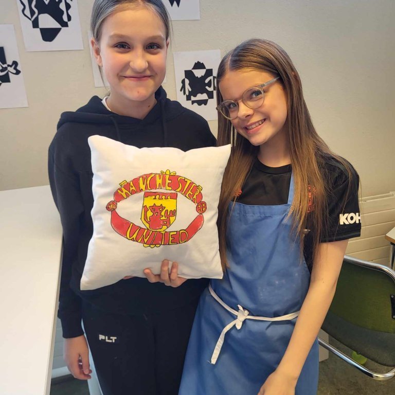 c5e160b1-238c-414a-b441-83a7f4edbc85