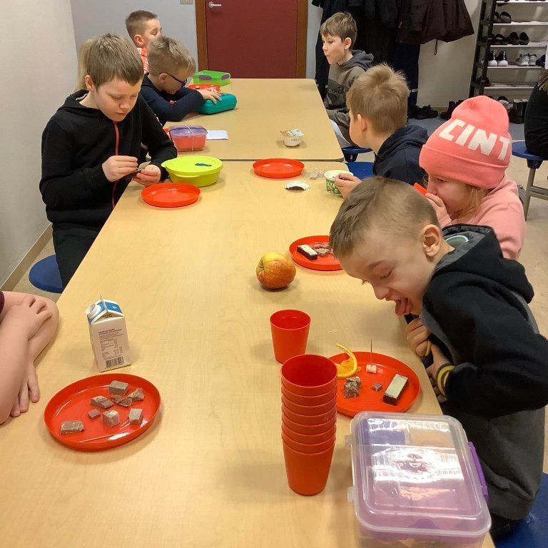 272797793_916553305700916_841627725748513012_n