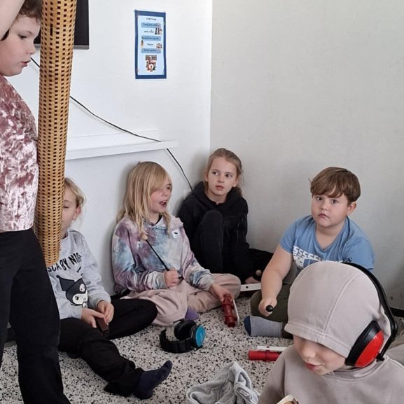 1b7899c4-42ea-428a-84e4-da7fb79e5e29