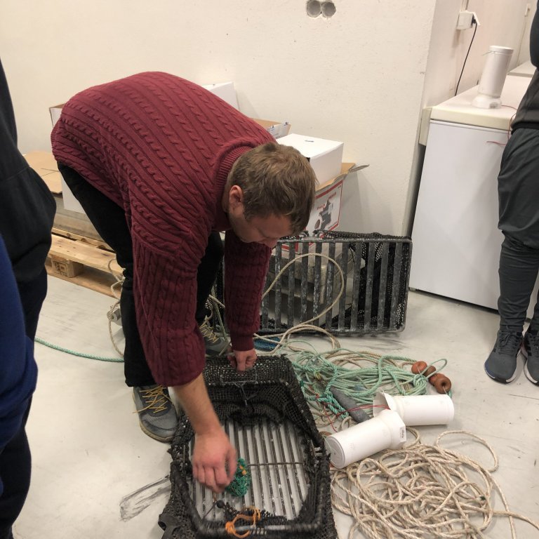 f4aba54d-ac05-4f84-8ef0-ee8d3bba5743-copy