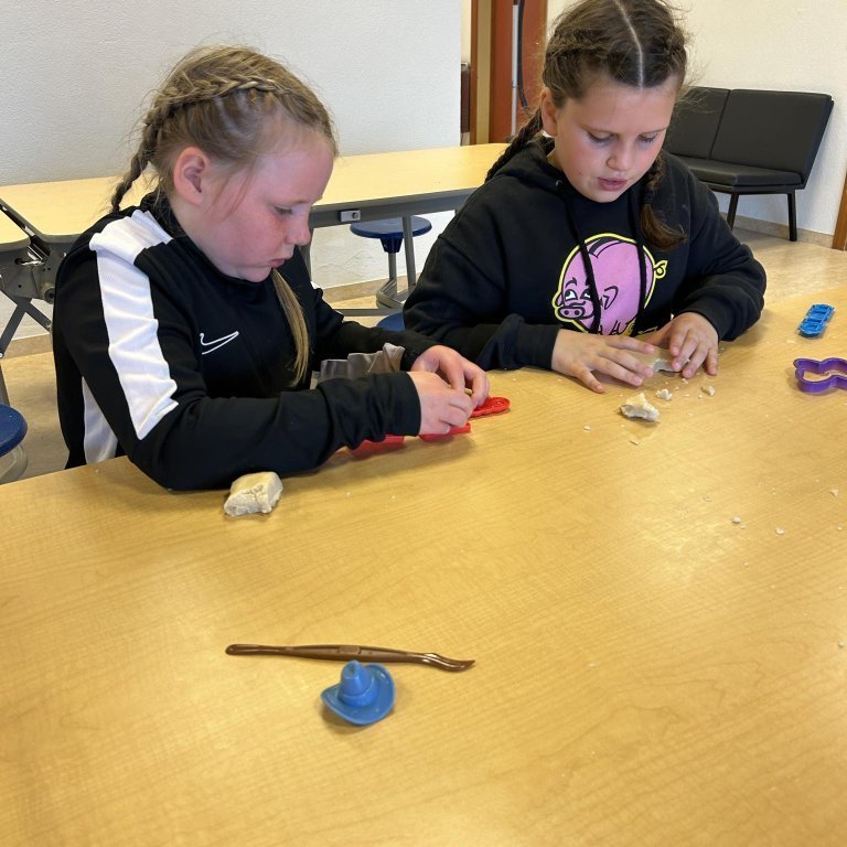 976ca929-2006-470c-abff-fefe0ff5853d