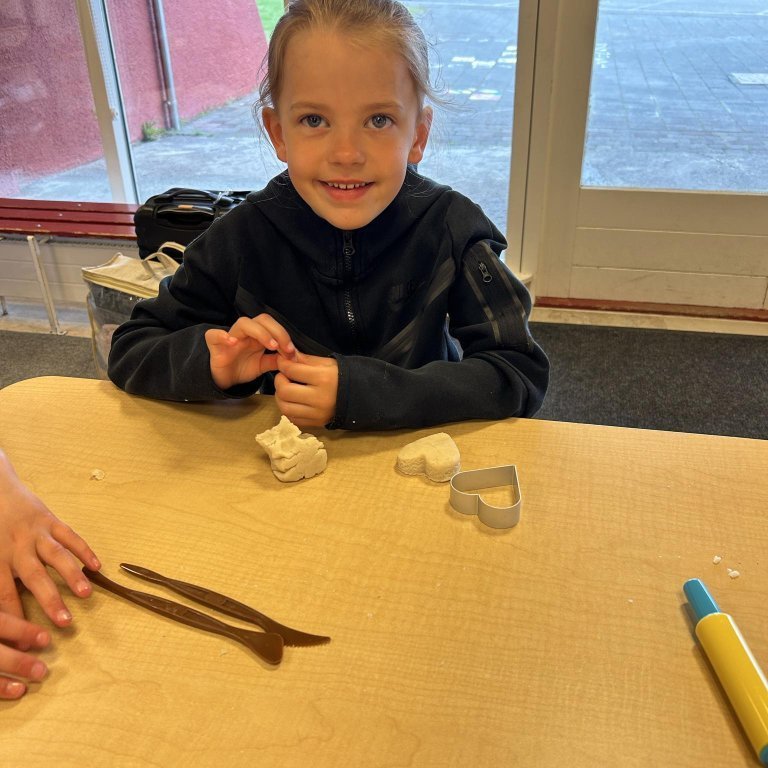 db541095-429e-4b2b-8730-db0e478ccfe8