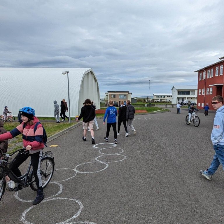 348390023_967815761068447_1027735768847651623_n