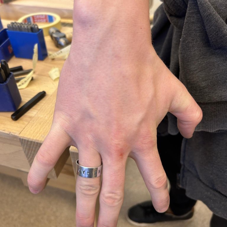 2ee58951-18cb-456b-8095-c0230f42fa38