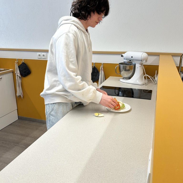 dc370018-1fce-4360-8da0-e205c3f4bc19