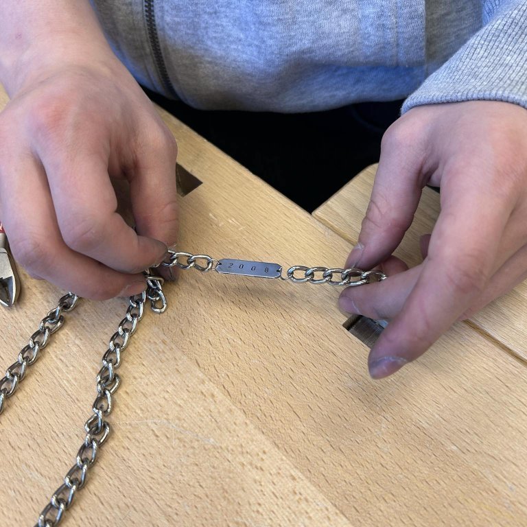 f3f8c65c-ce5e-4fe8-a646-3c795350a1a6