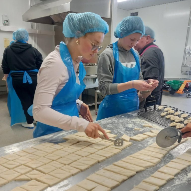 1bbc5810-4df3-4114-b32a-5fc3a03d02b1-1