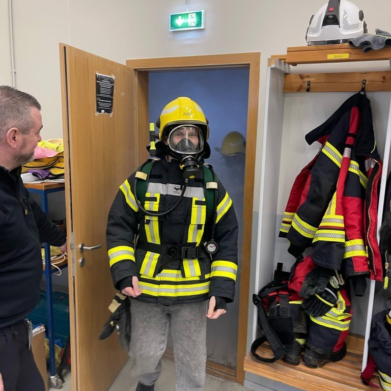 7d4c158b-add6-4433-a422-fc07ac4737e4