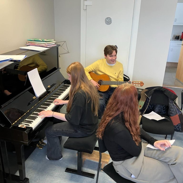 9fcf6d3d-9cd7-4d52-b074-c6d94a892f28