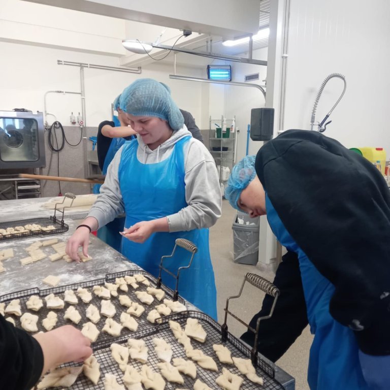 a7d74e67-af09-47cc-95c3-5ead8693cab1-2