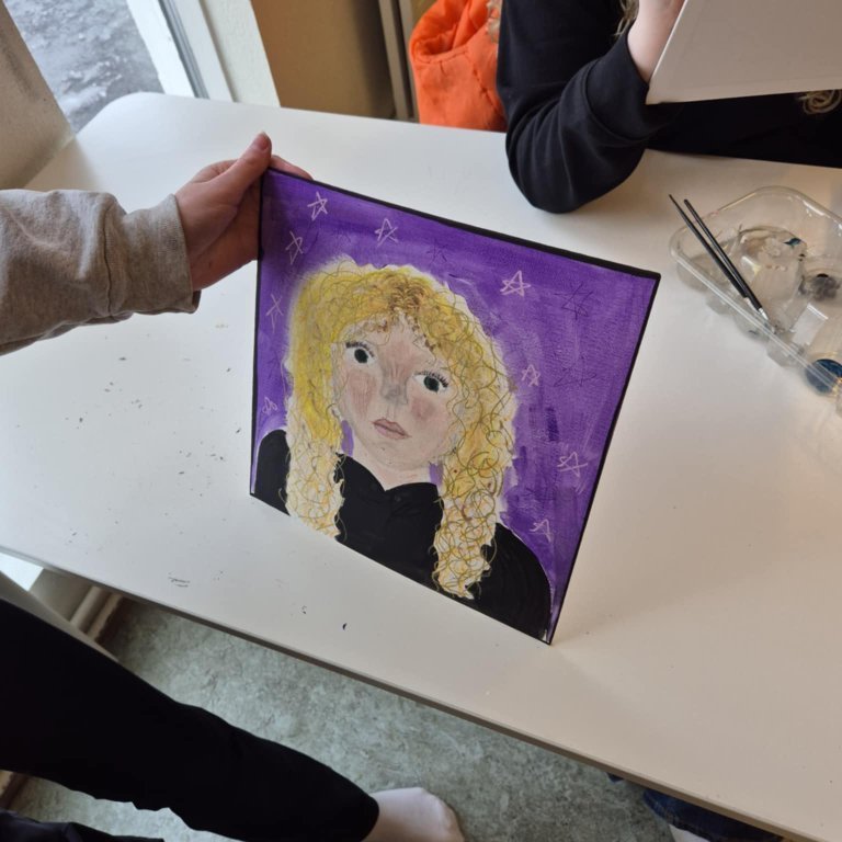 f1c6fe83-d048-436f-8646-b8dde8085030