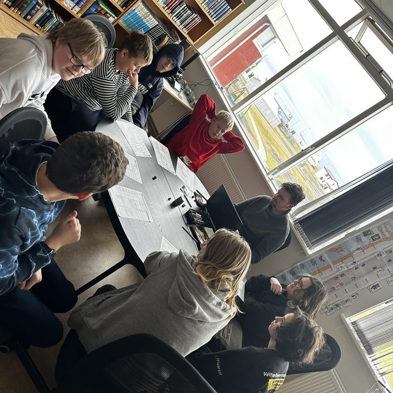 393864618_689303673136362_4976828273555588878_n