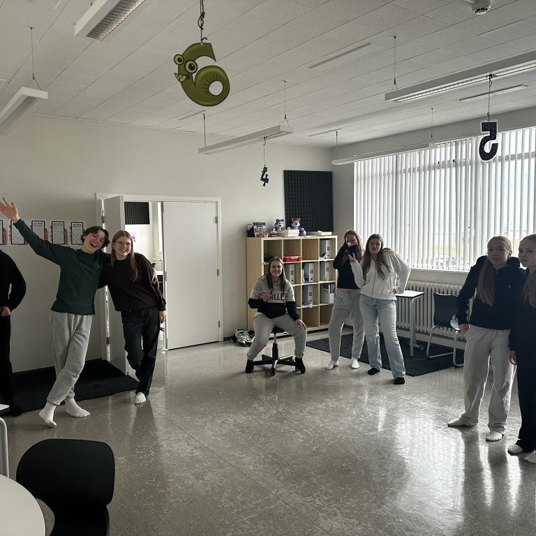 394165825_298600453032113_5467292737046837532_n