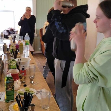 394377347_1326109158298794_4297133004951274371_n