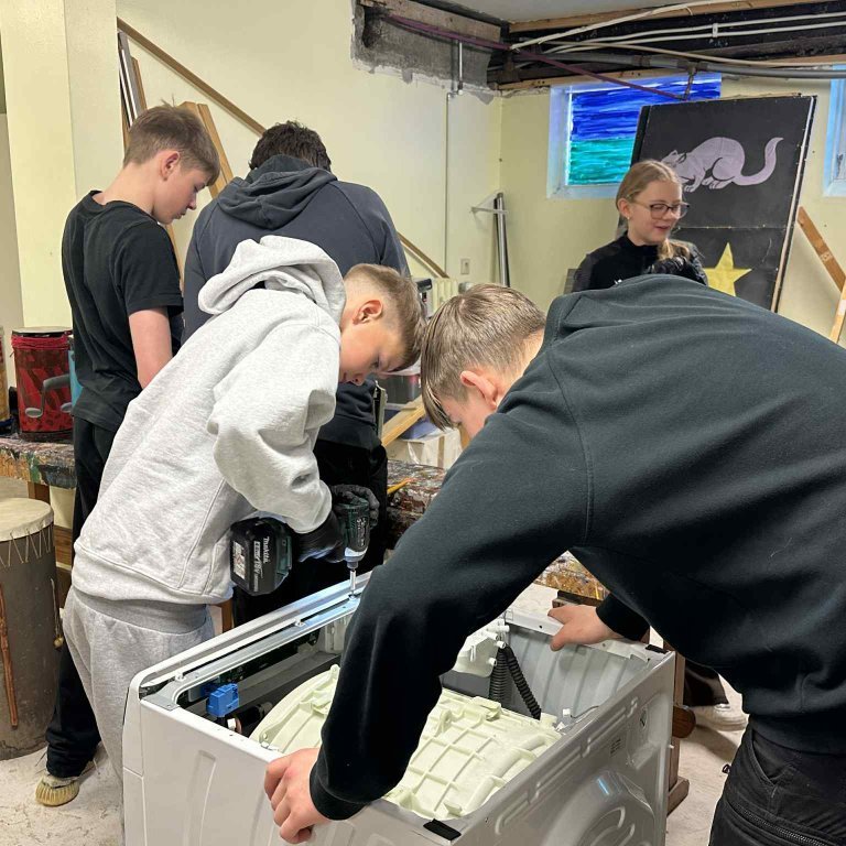 04d2f7e3-a378-4052-b040-714db63470b4