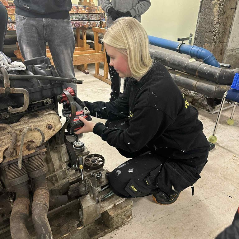 a3fd1023-0d7d-4775-83c5-d22310ff8ad1