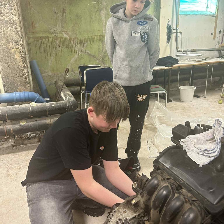 b3e3d1e1-d7fb-4706-9331-d664e1993eeb