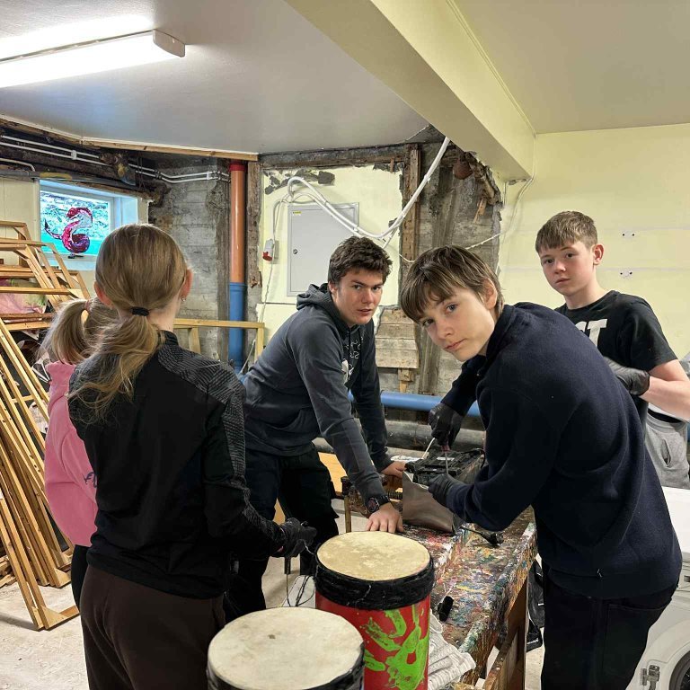 b833825c-40d0-425d-bcfb-d9baf57a0127