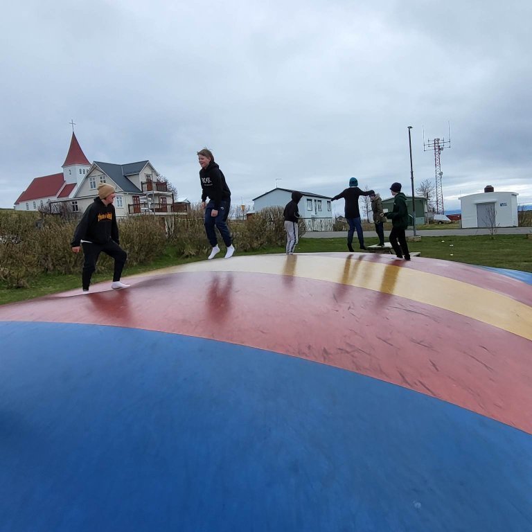 342975490_261358179787247_656678015768513132_n