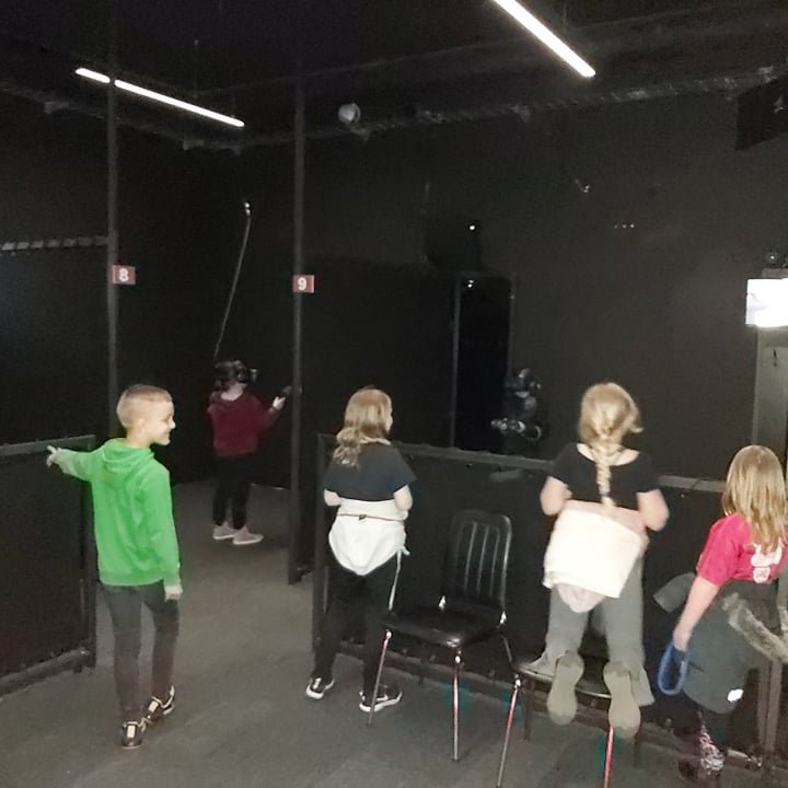 280498334_1223898525033420_3596216309352919840_n