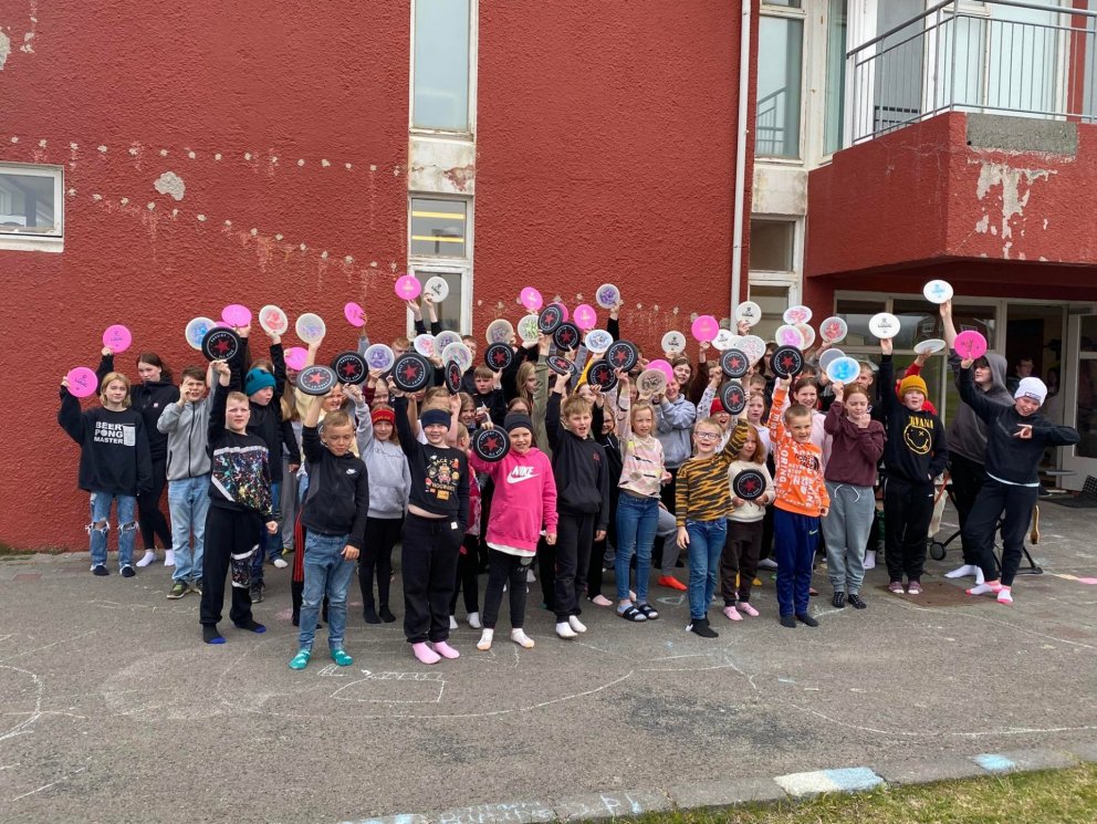 Gjöf frá foreldrafélagi Höfðaskóla