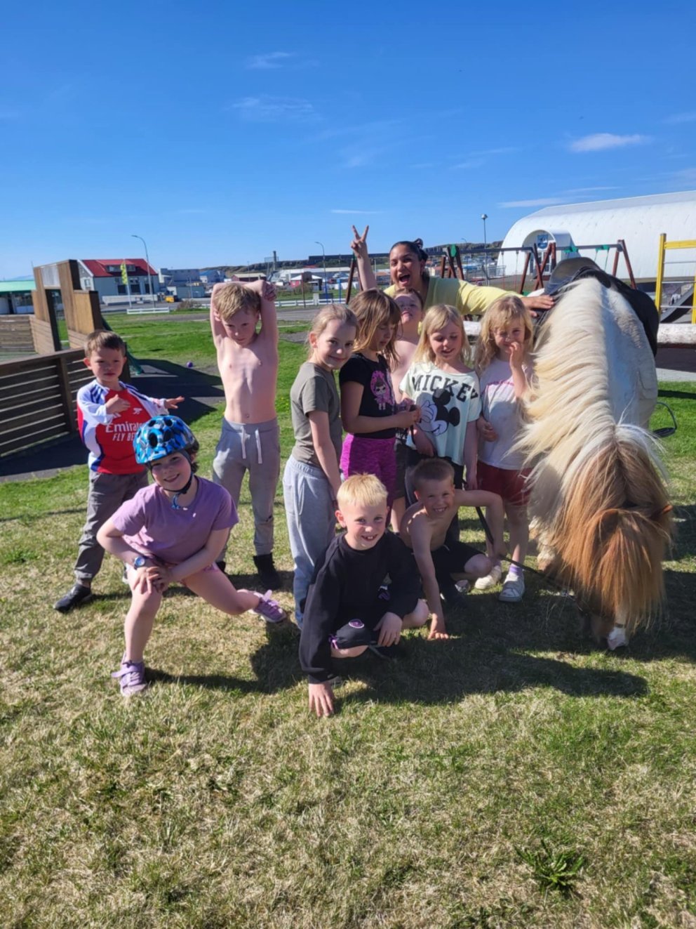 Henrý í heimsókn :)