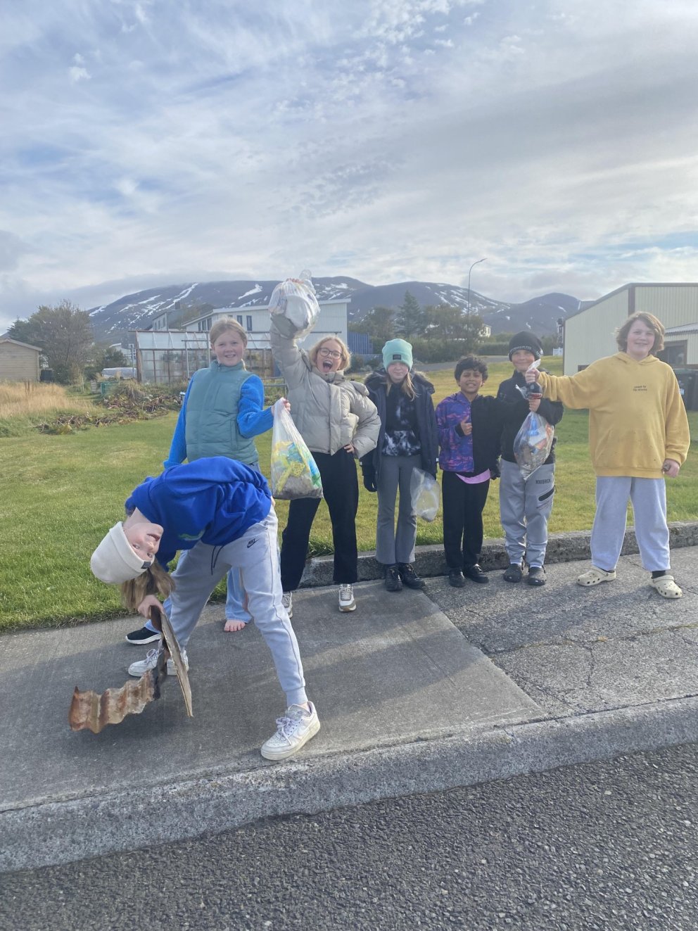 5. og 6. bekkur í ruslatínslu