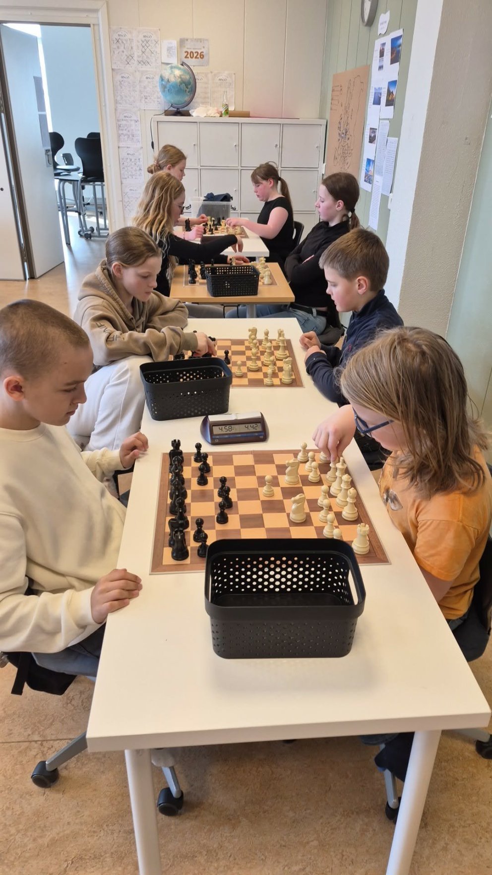 Nemendur á miðstigi æfa sig af kappi fyrir mánudaginn