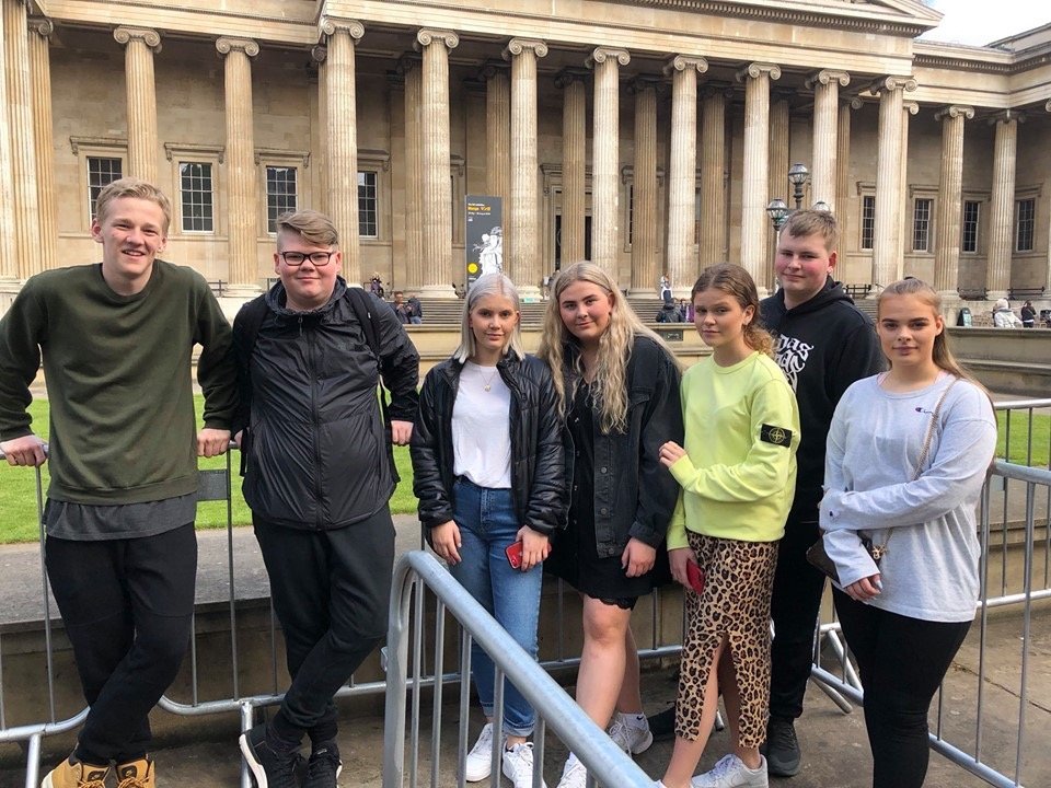 Fyrir framan British museum.