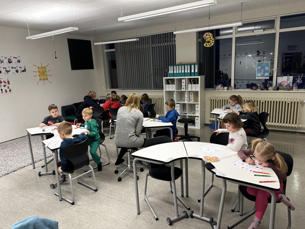 Skólahópur leikskólans í heimsókn.