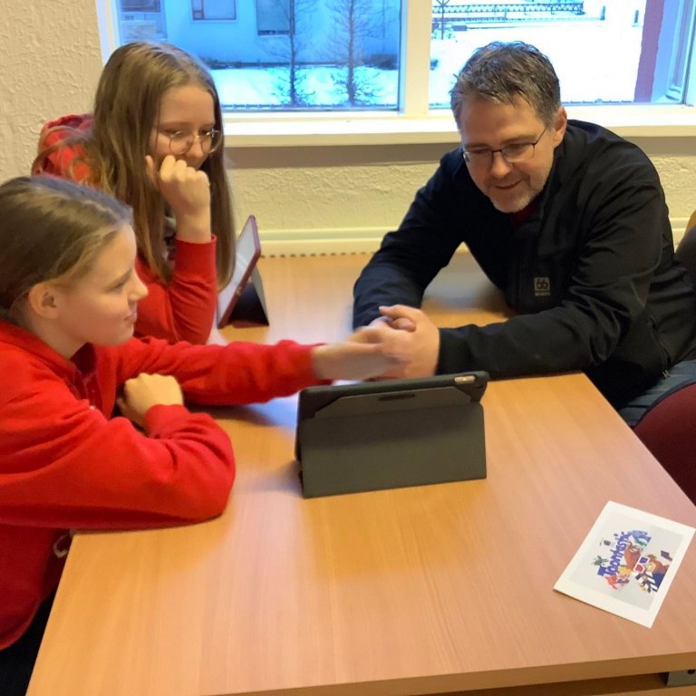 Þessir nemendur voru að kynna sögugerðar appið Toontastic