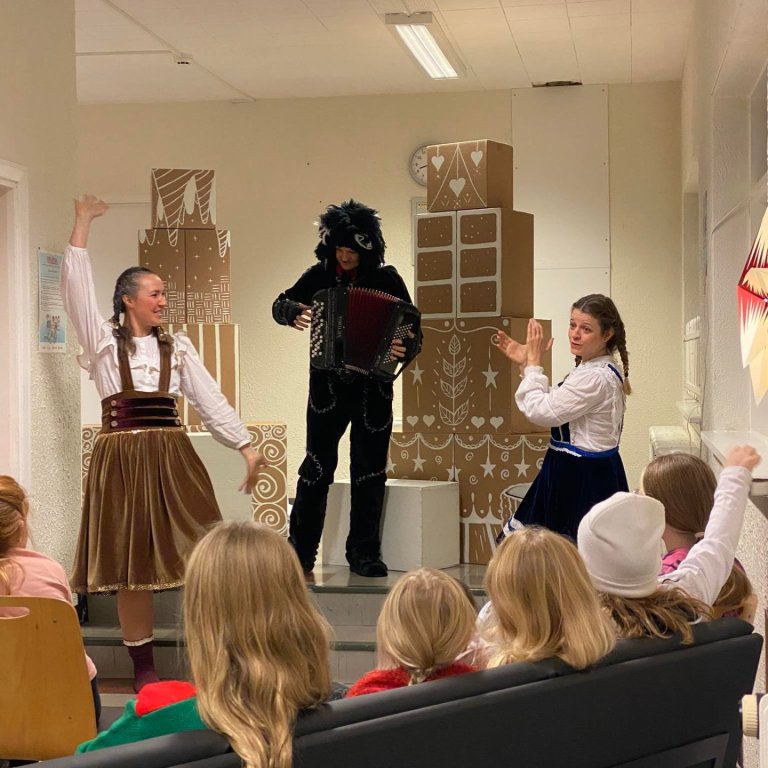 Ævintýri á aðventunni