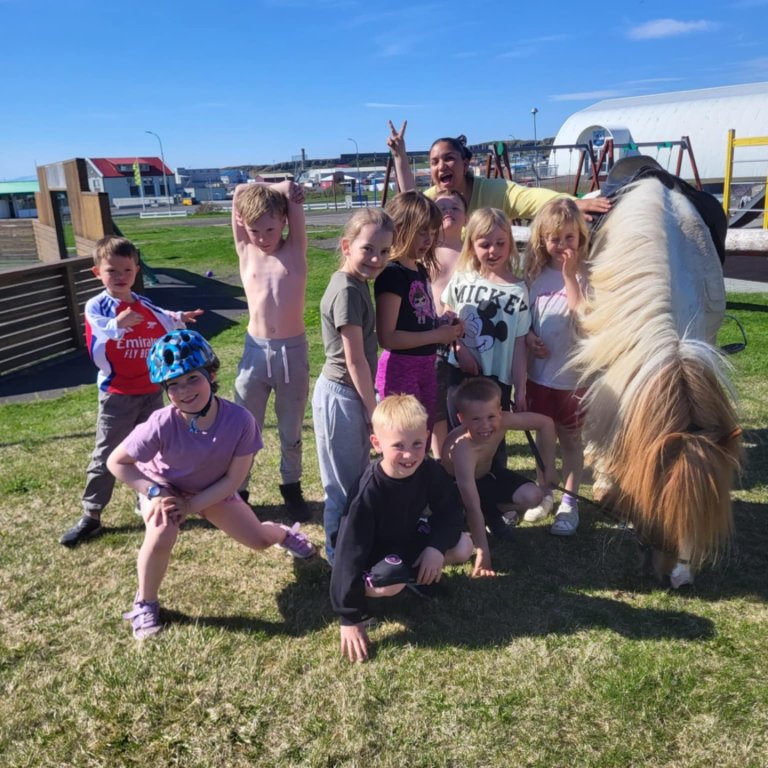 Henrý í heimsókn :)